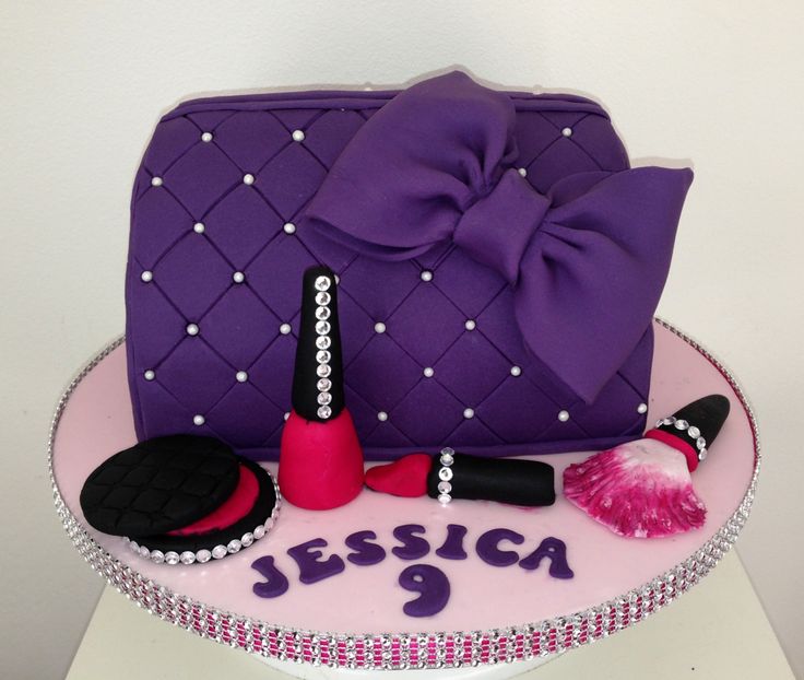 Makeup Bag Cake Makeup Bag Cake