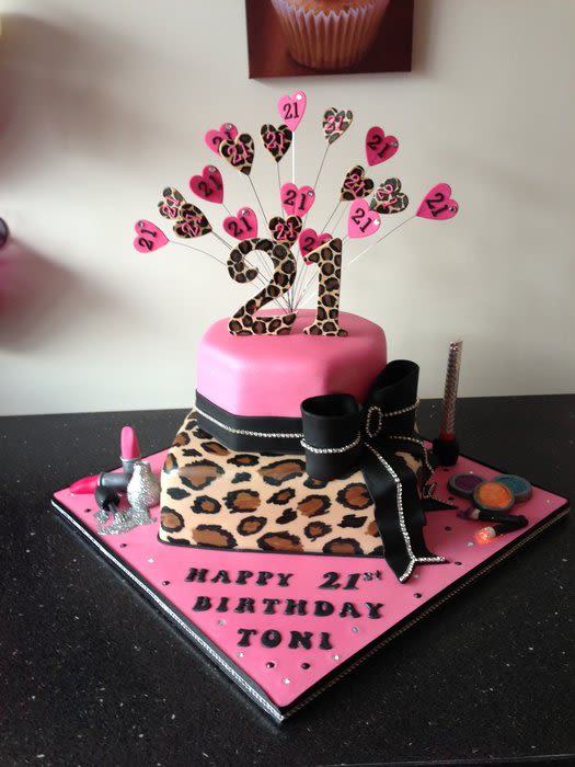 Pink Leopard Print Birthday Cake Pink Leopard Print Birthday Cake