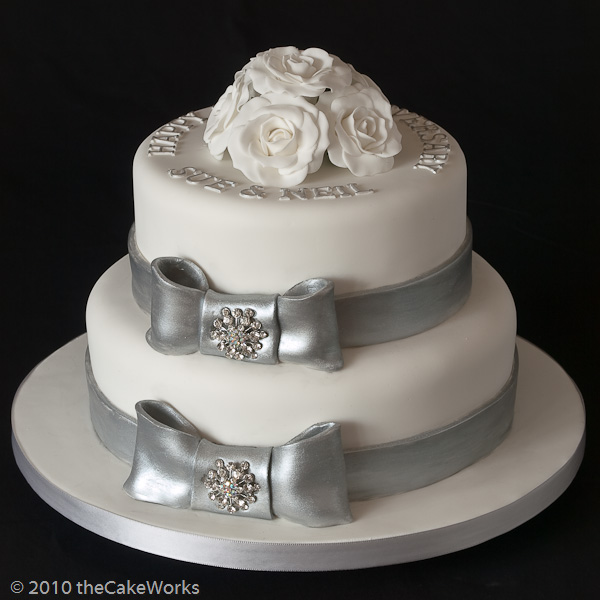 Silver Wedding Anniversary Cake Silver Wedding Anniversary Cake