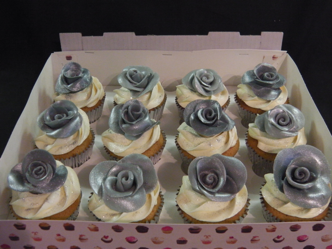 Silver Wedding Anniversary Cupcakes Silver Wedding Anniversary Cupcakes