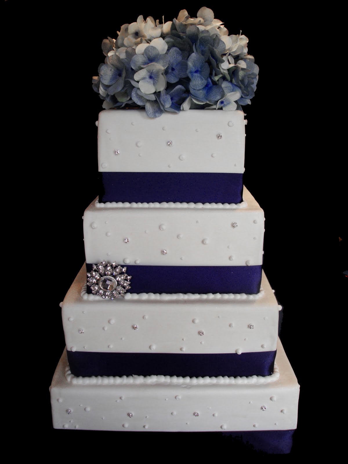 10 Wedding Cakes With Navy Blue Photo Navy Blue Wedding Cake