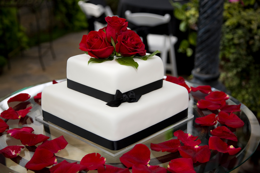 Red Roses Square Wedding Cake Red Roses Square Wedding Cake