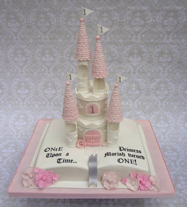8 Photos of Castle Amazing Storybook Cakes 8 Photos of Castle Amazing Storybook Cakes