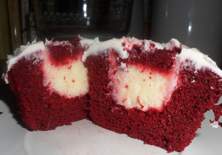 Stuffed Red Velvet Cheesecake Cupcakes Stuffed Red Velvet Cheesecake Cupcakes