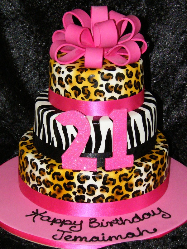 10 Photos of Clever Anniversary Cakes 10 Photos of Clever Anniversary Cakes