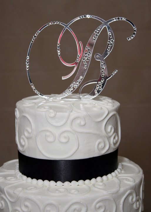 12 round wedding cakes