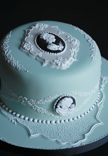 Cake with Cameo Cake with Cameo