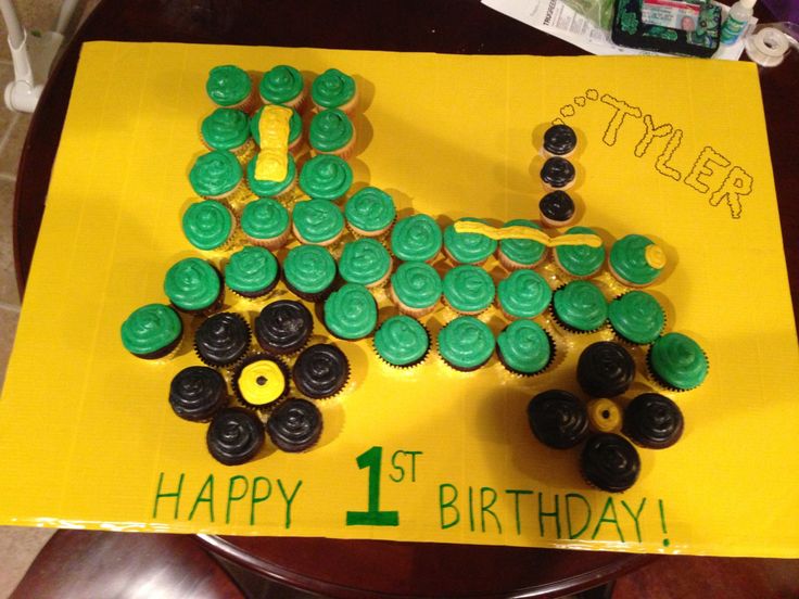 Cupcake Cake Tractor