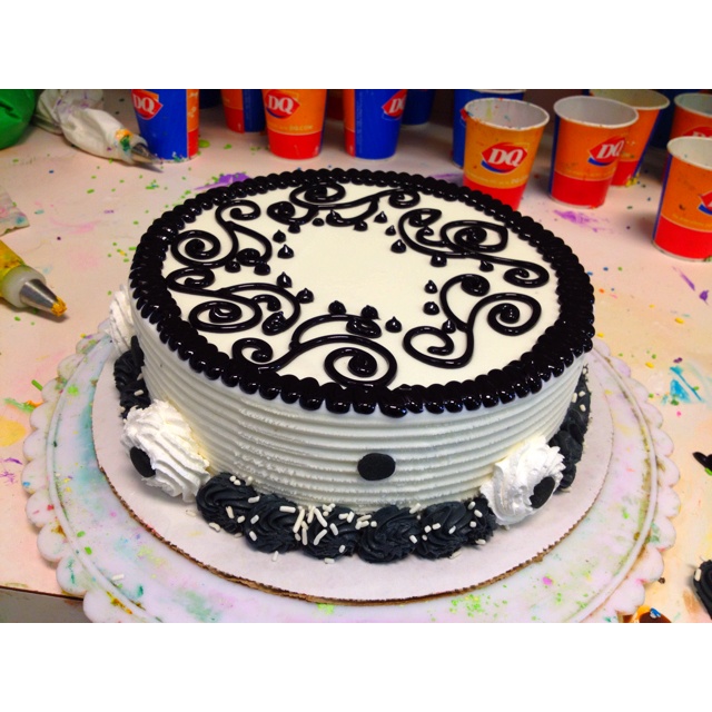 DQ Cake Designs DQ Cake Designs