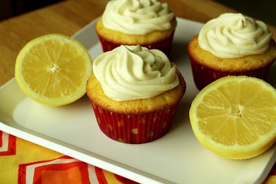 Easy Lemon Cheesecake Cupcakes Easy Lemon Cheesecake Cupcakes