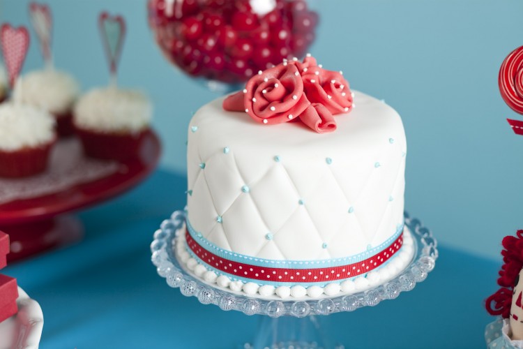 Fondant Birthday Cake Ideas Fondant Birthday Cake Ideas