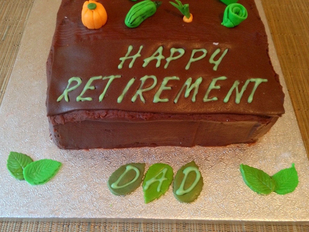 Happy Retirement Fondant Cake Happy Retirement Fondant Cake