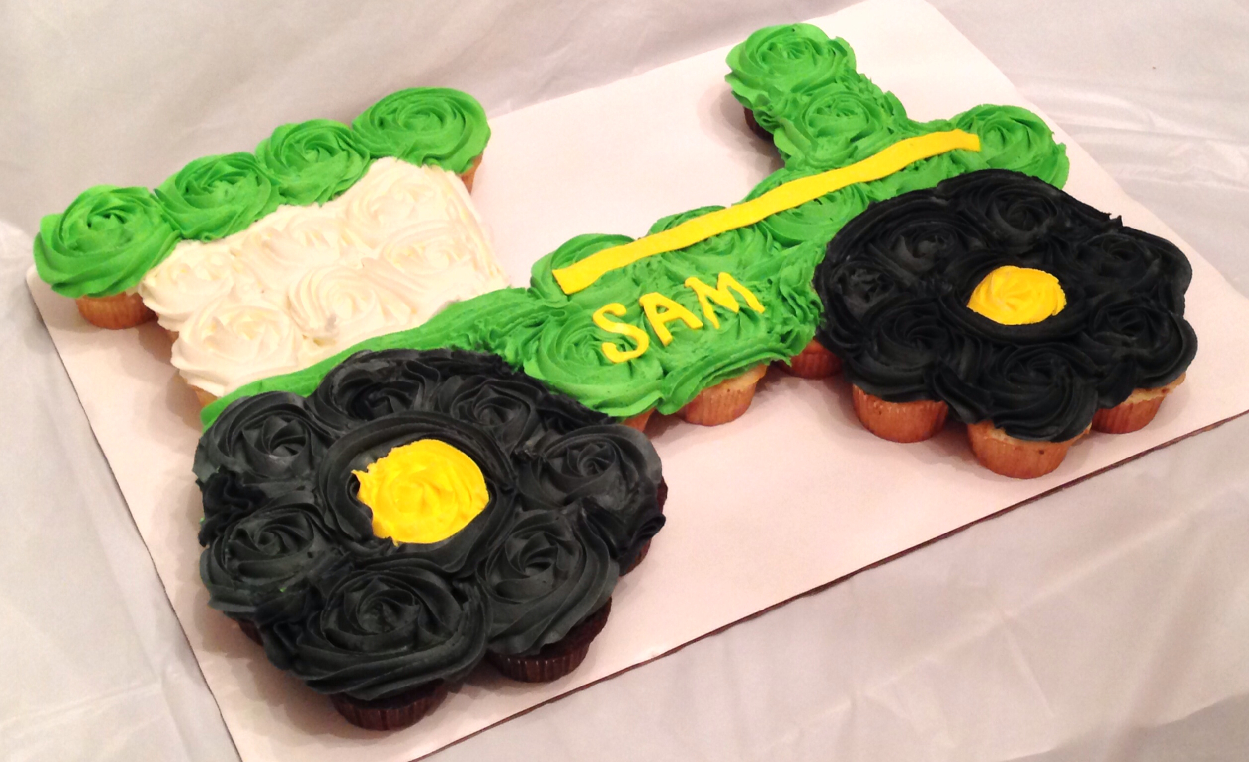 John Deere Tractor Cupcakes