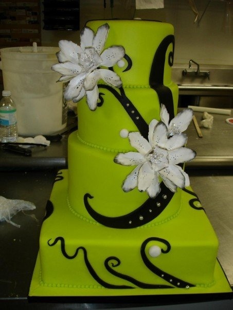 8 Green And Black Wedding Cakes Photo Cake Lime Green And Black Wedding Cake