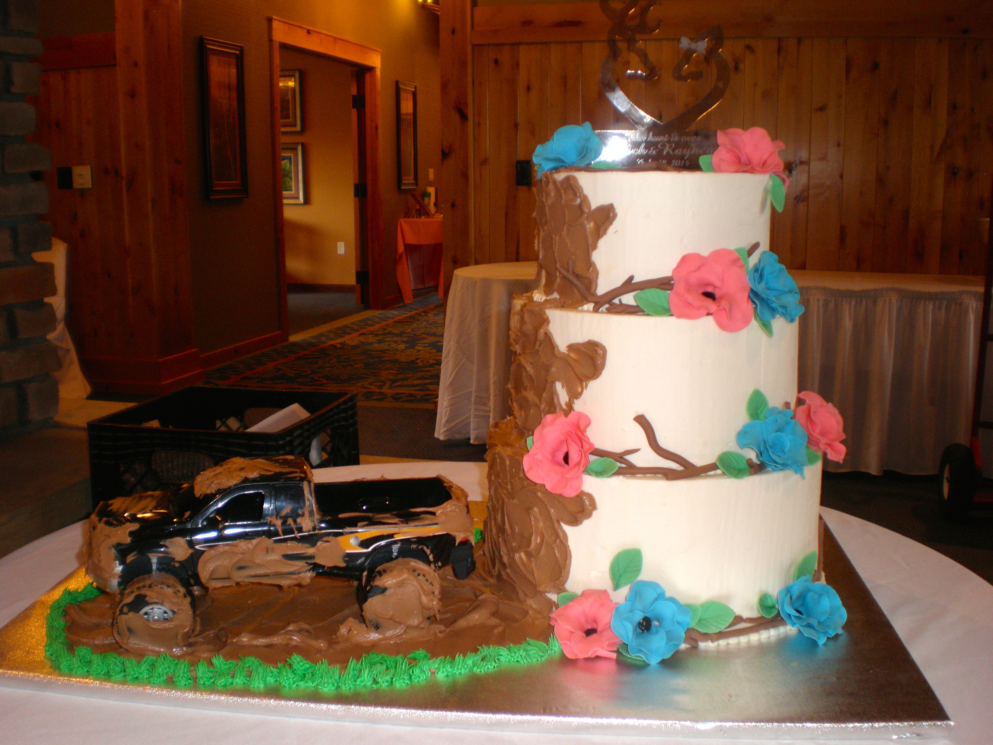 12 Truck Slinging Mud On Wedding Cakes Photo Mud Truck Wedding