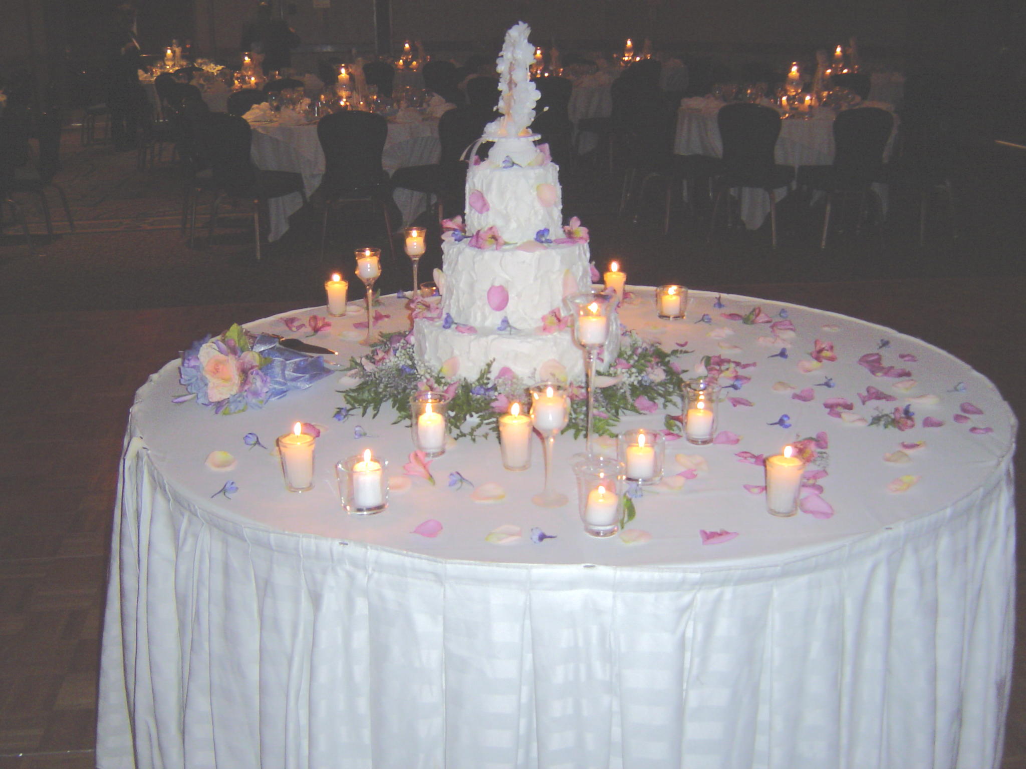 Wedding Cake Table Decoration Ideas Wedding Cake Table Decoration Ideas