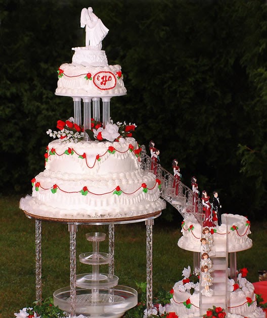 Wedding Cakes with Fountains