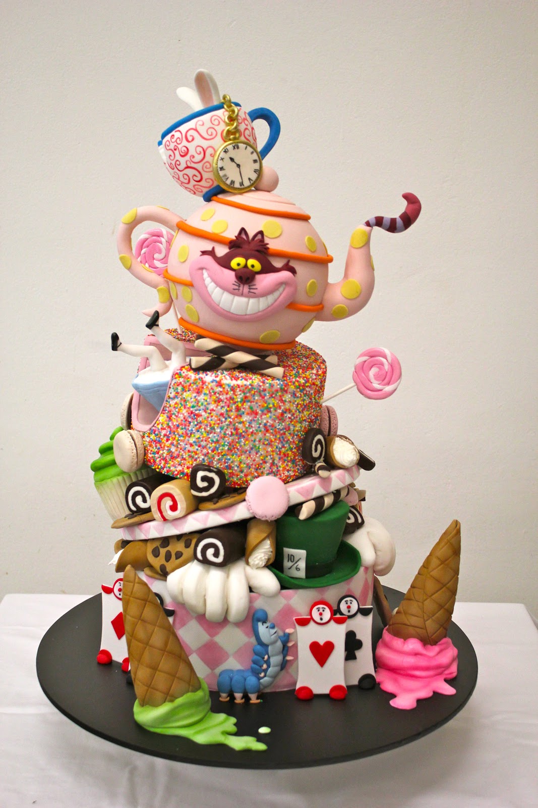 Alice in Wonderland Mad Hatter Tea Party Cake