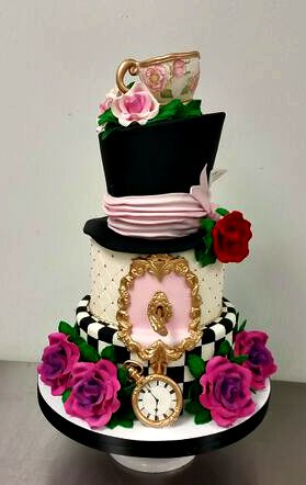 Alice in Wonderland Mad Hatter Wedding Cake