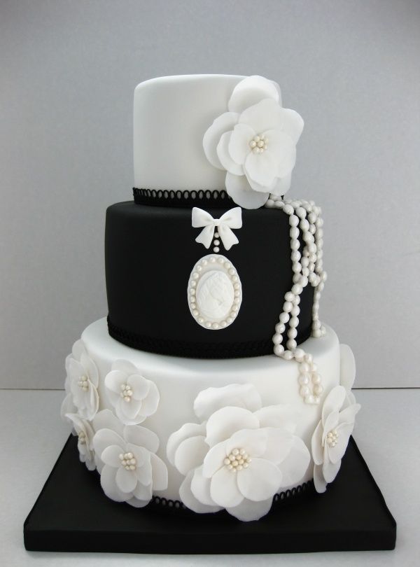 Black and White Wedding Cake Black and White Wedding Cake