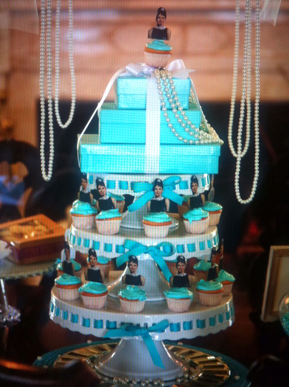 Breakfast at Tiffany Cake Breakfast at Tiffany Cake