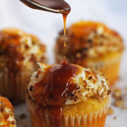 Butter Pecan Cupcakes with Cream Cheese Icing Butter Pecan Cupcakes with Cream Cheese Icing