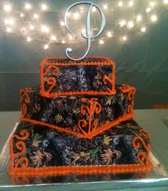 Mossy Oak Camo and Orange Wedding Cakes
