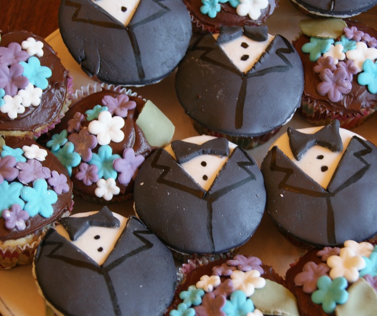5 Formal Looking Cupcakes Photo 5 Formal Looking Cupcakes Photo