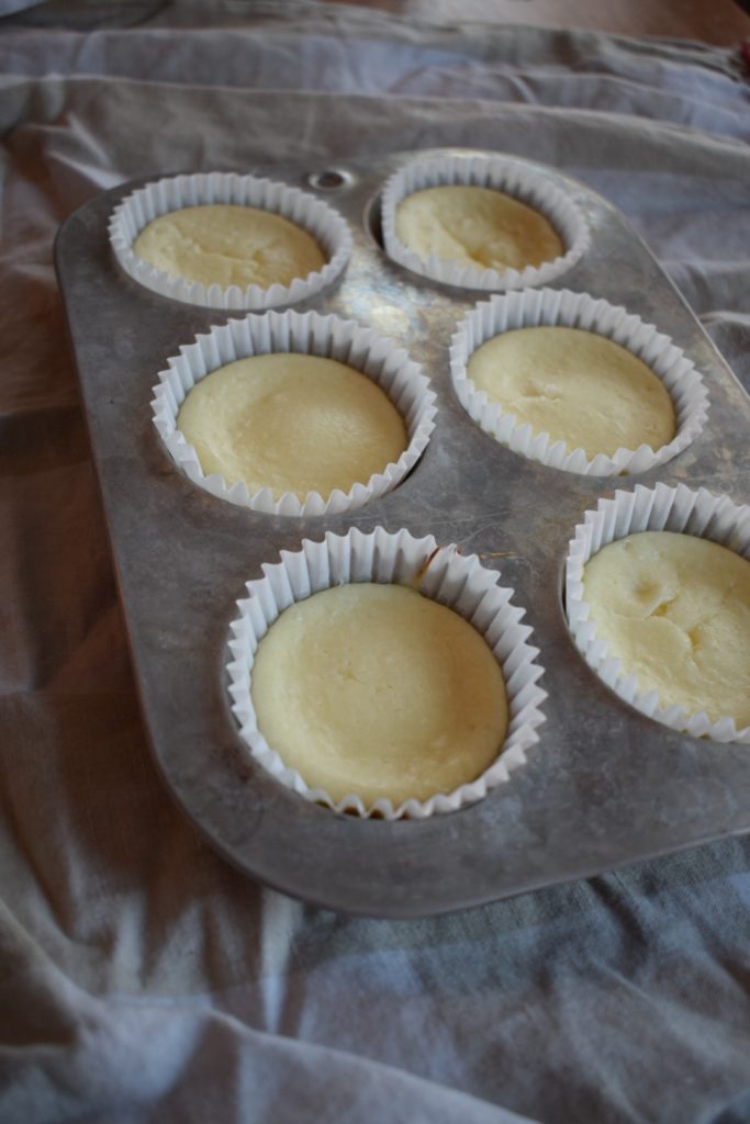 Quick and Easy Mini Cheesecakes Quick and Easy Mini Cheesecakes