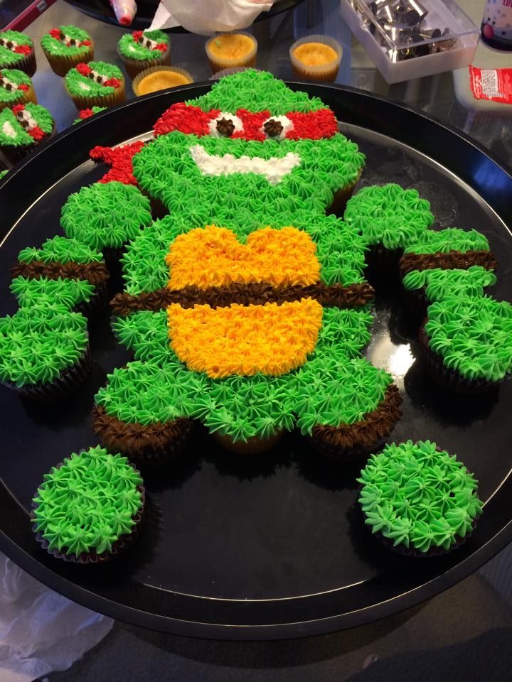TMNT Cake & Cupcakes TMNT Cake & Cupcakes