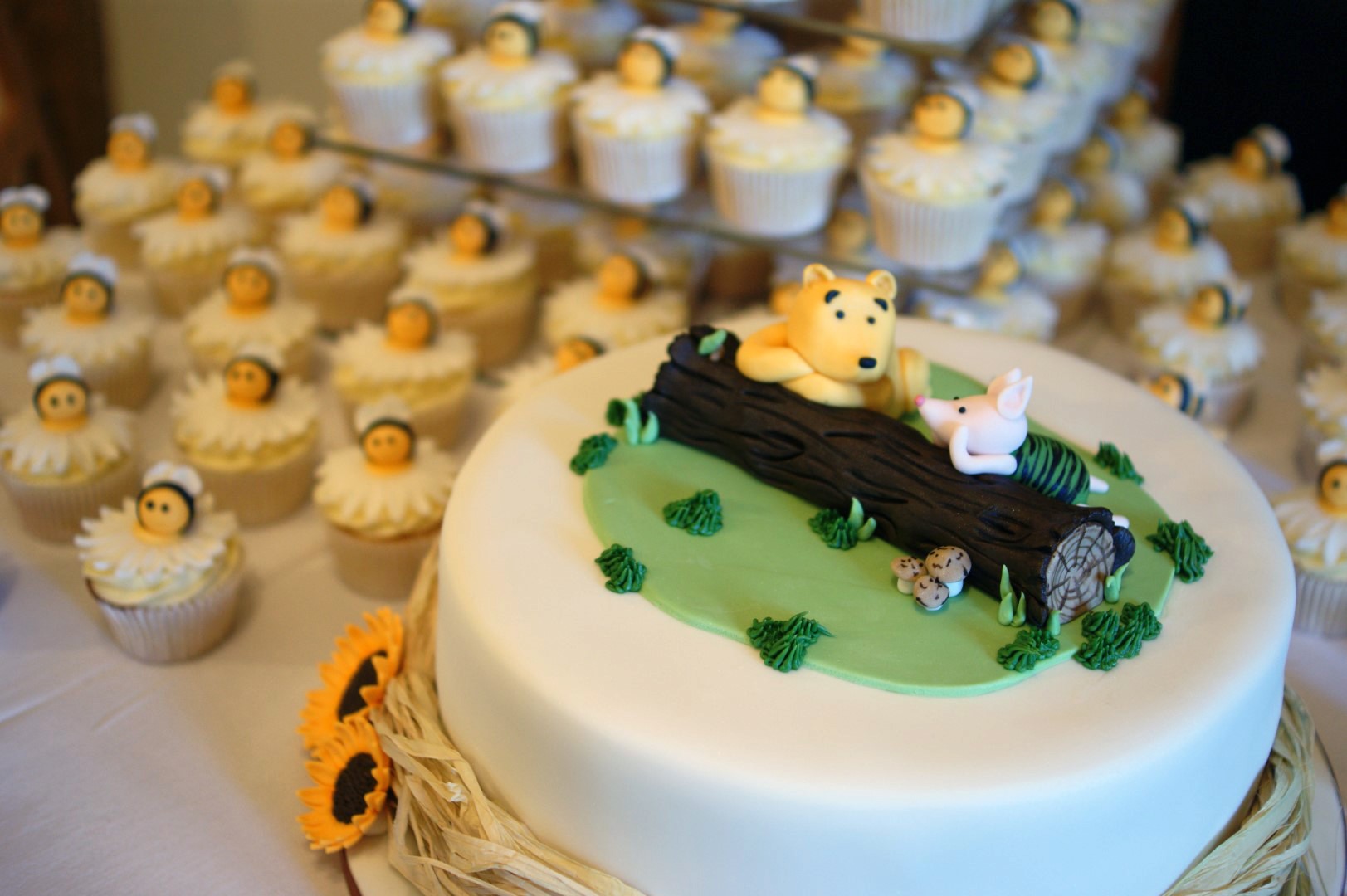 Winnie the Pooh Wedding Cake