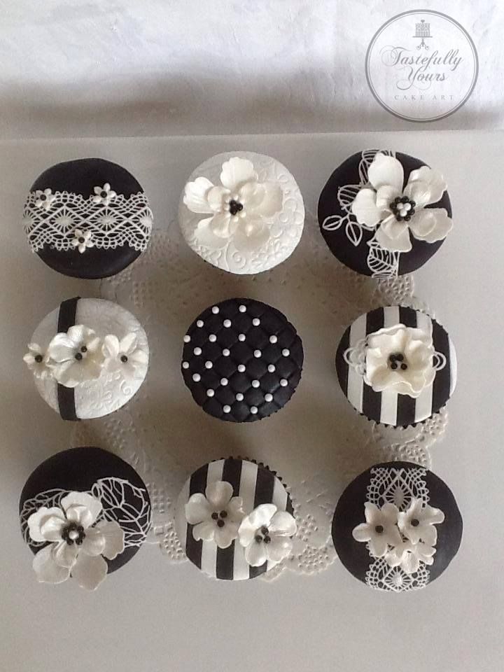 Black and White Cupcake Decorations Black and White Cupcake Decorations