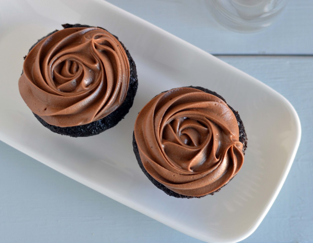 Chocolate Cupcakes with Cream Cheese Frosting Chocolate Cupcakes with Cream Cheese Frosting