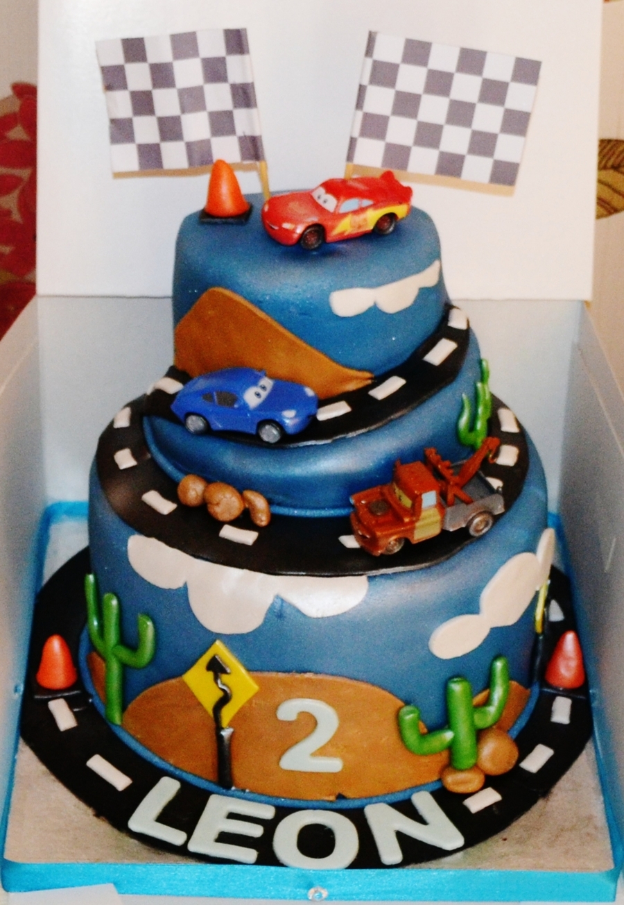 Disney Cars 2 Tier Cake Disney Cars 2 Tier Cake