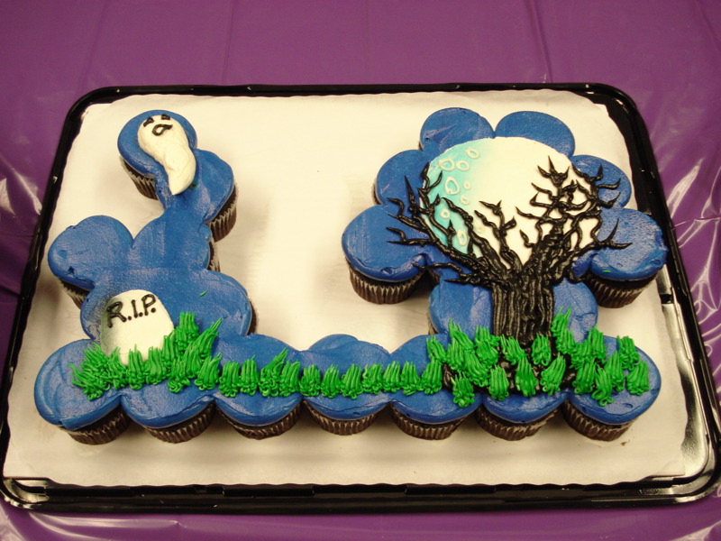 Halloween Cupcake Cake Ideas
