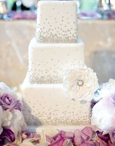 Luxurious Wedding Cake Luxurious Wedding Cake