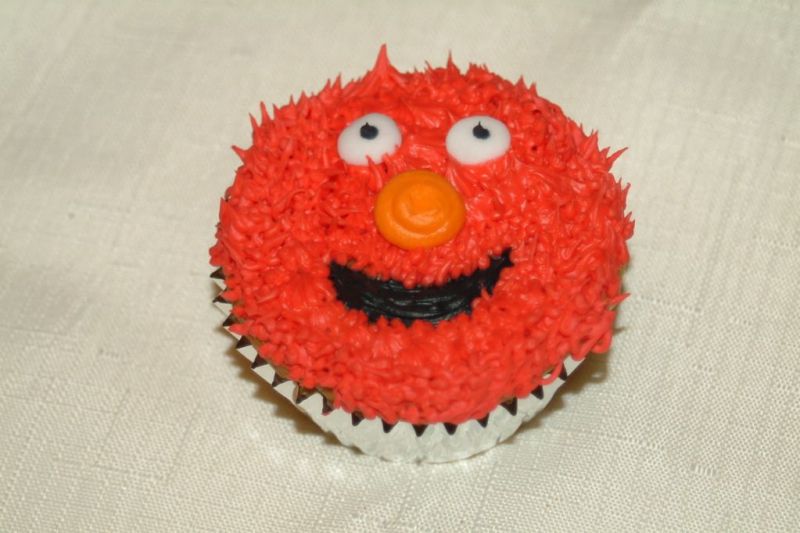 Sam's Club Elmo Cupcake Cake