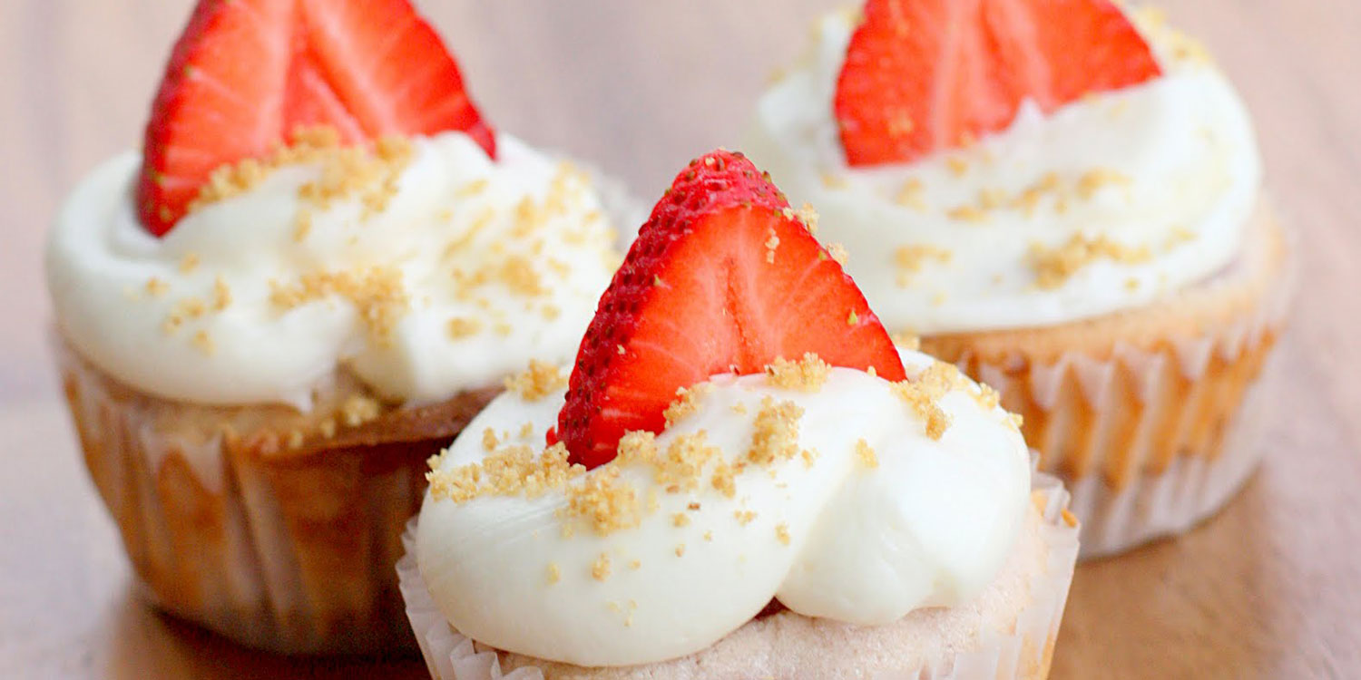 Strawberry Cheesecake Cupcakes Strawberry Cheesecake Cupcakes