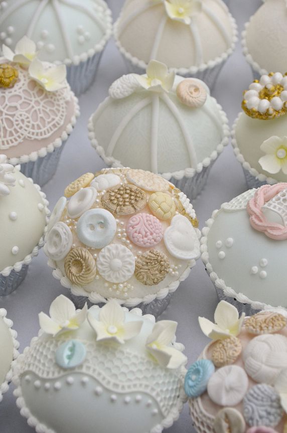 Vintage Bridal Shower Cupcake Cakes