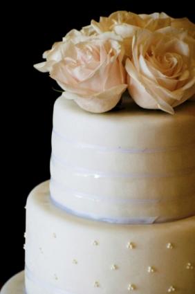 Wedding Cake with Fondant Icing Wedding Cake with Fondant Icing