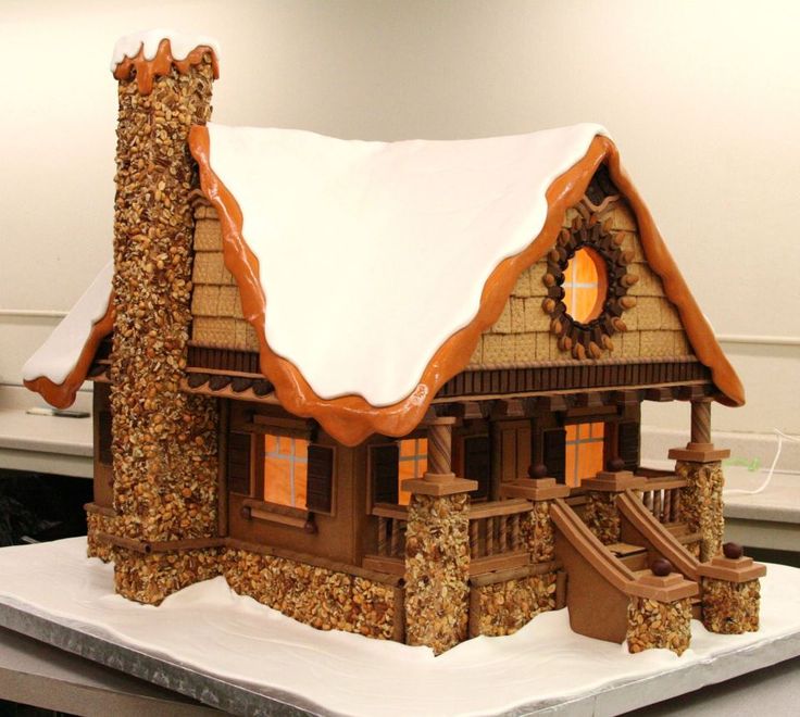 Amazing Gingerbread House Cake Amazing Gingerbread House Cake