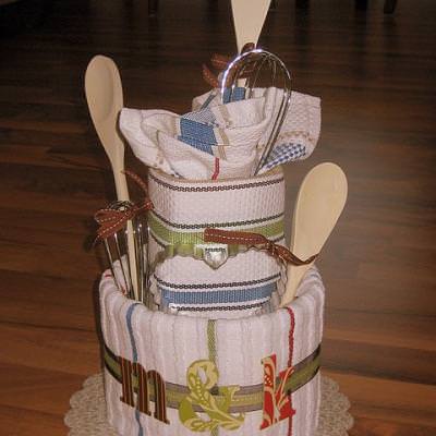 Bridal Shower Towel Cake Gift Idea