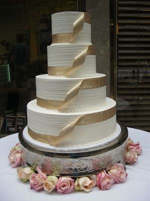 Giant Eagle Wedding Cakes