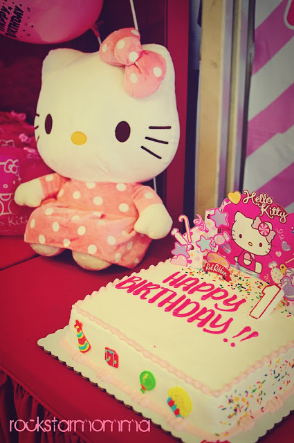 5 Hello Kitty Red Ribbon Cakes Photo Jollibee Hello Kitty Cake