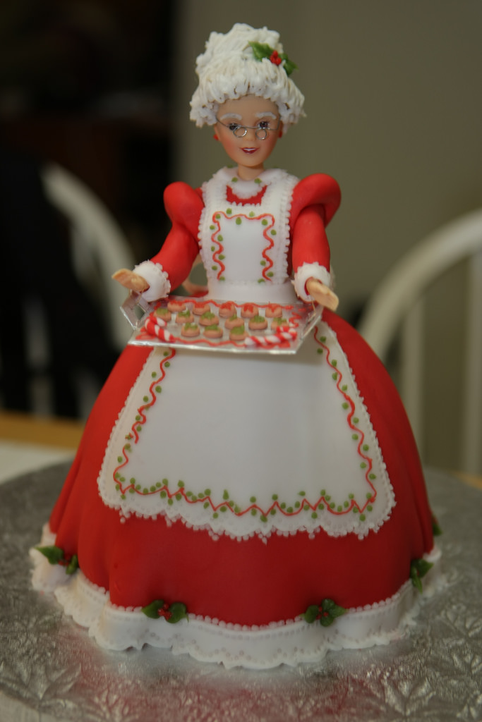 Mrs. Claus Doll Cake Mrs. Claus Doll Cake