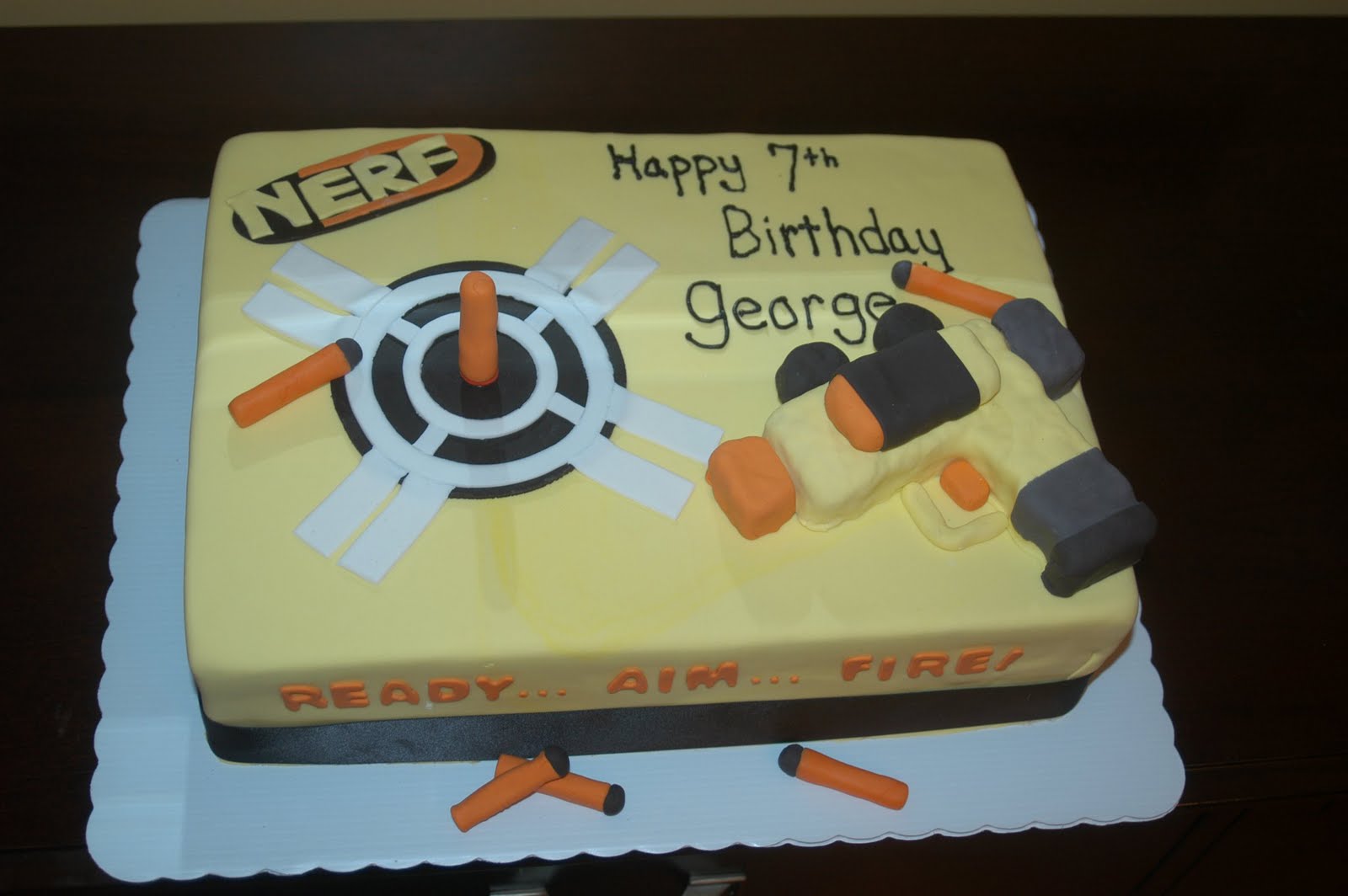 Nerf Gun Cupcake Cake