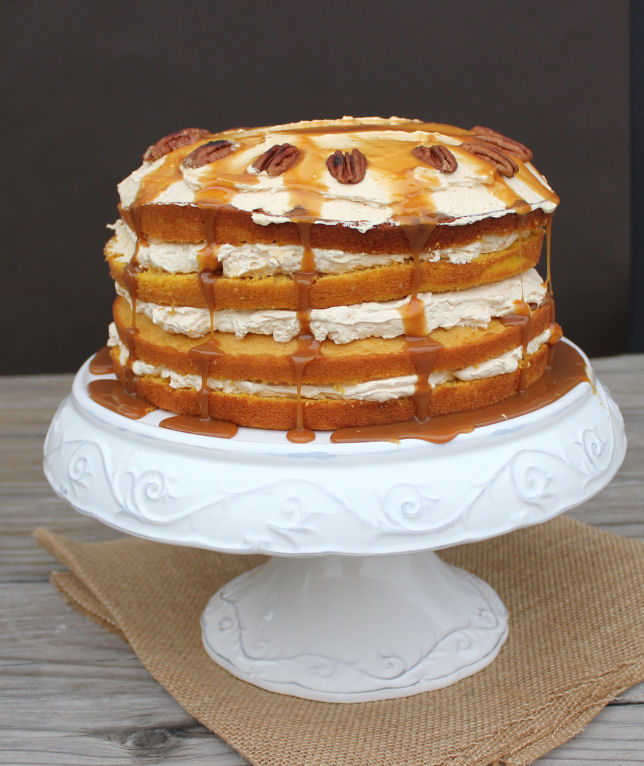 Pumpkin Cake with Cream Cheese Filling Pumpkin Cake with Cream Cheese Filling