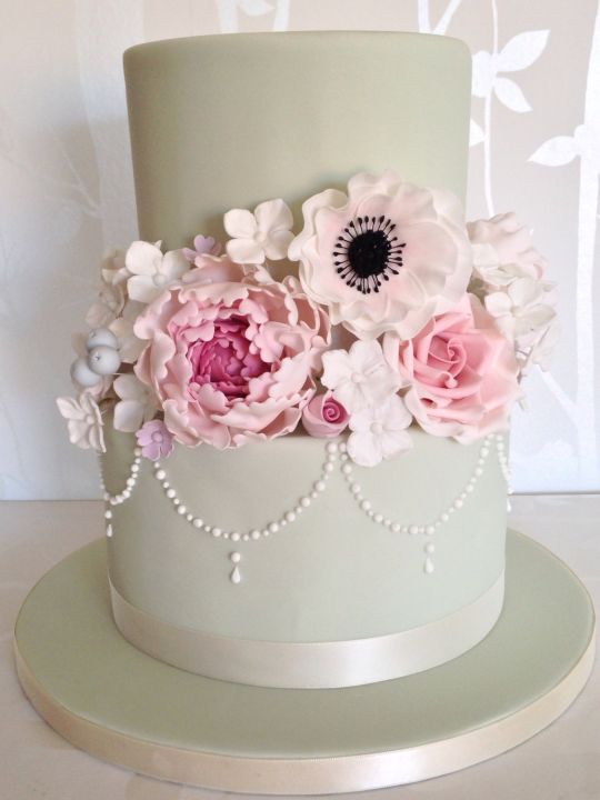 Two Tier Wedding Cake Two Tier Wedding Cake