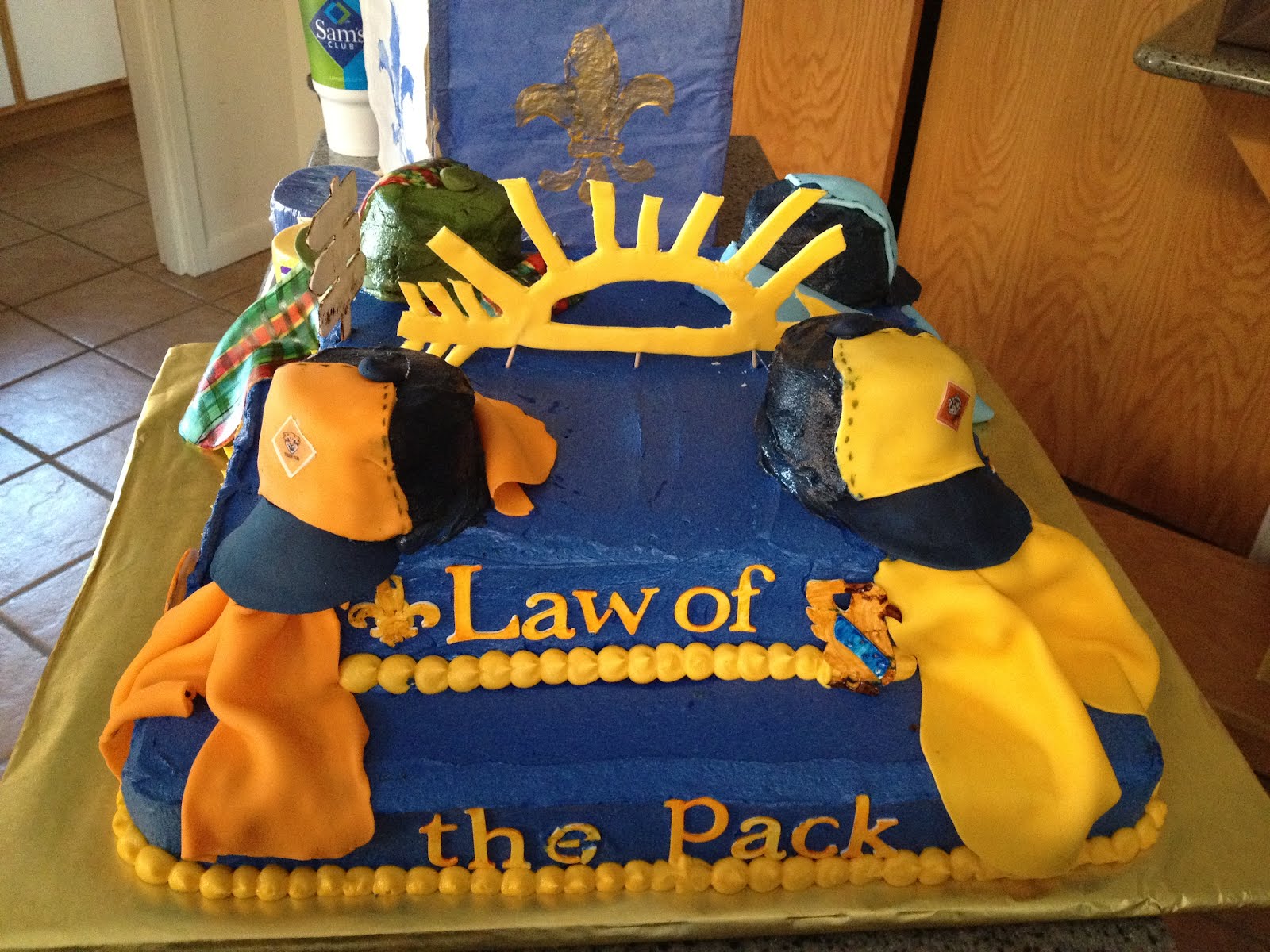 Blue and Gold Cub Scout Cake Idea