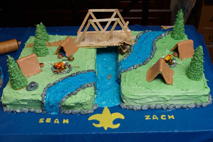 Blue and Gold Cub Scout Cake